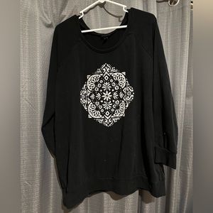 Torrid size 2 oversized black sweater with white mandala design